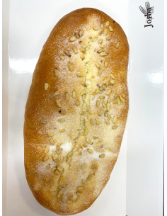Coca de brioche con piñones (M)