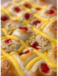 Coca de brioix amb crema (L)