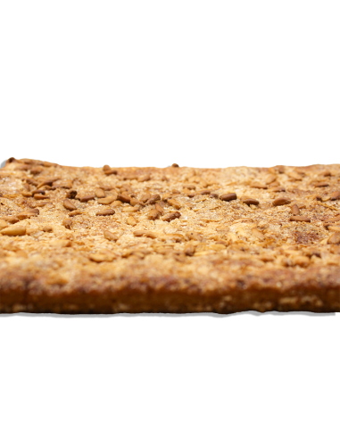 Coca de hojaldre de chicharrones