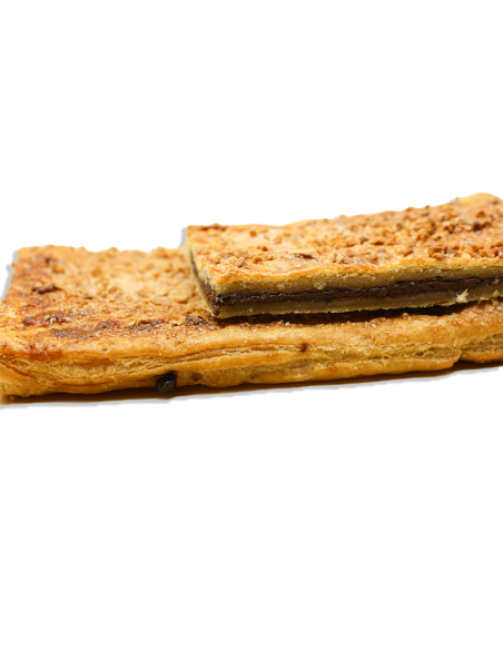 Coca de full farcida de xocolata