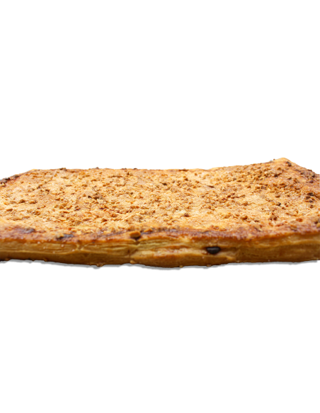 Coca de hojaldre rellena de chocolate